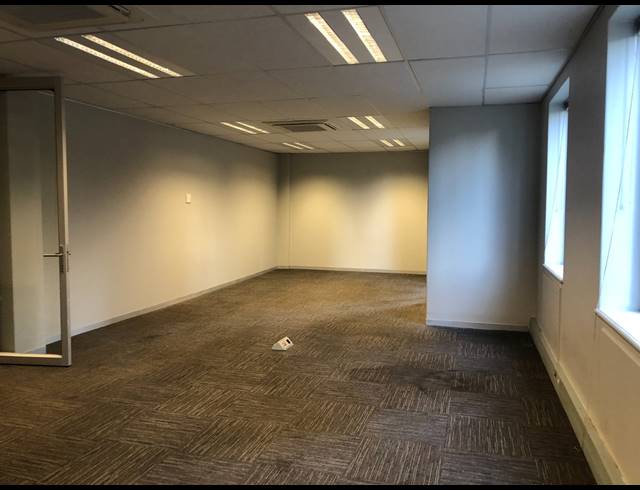 355M² OFFICE TO LET IN WIERDA VALLEY